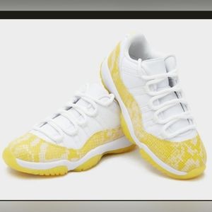 Womens Air Jordan 11 low "Yellow snakeskin"